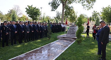 15 TEMMUZ’DA ŞEHİTLER TÖRENLE ANILDI