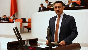  CHP Karaman Milletvekili Av. İsmail Atakan Ünver 1 Mayıs Emek ve Dayanışma Günü nedeniyle bir mesaj yayımlayarak tüm emekçilerin gününü kutladı.