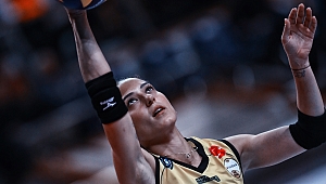 VakıfBank Spor Kulübü'nün sosyal medya hesaplarından yayınlanan 'Meeting Time' serisinin ikinci konuğu Gabriela Braga Guimares oldu: