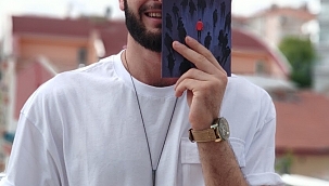 Yazar Adem Taşdemir’in “Gerçek Sensin” adlı ilk kitabı, dikkatleri üzerine çekmeye devam ediyor.