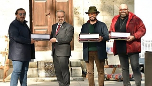 “Bas bas paraları Acun’a, içir turşu suyunu vatandaşa...