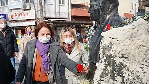 Karanfiller Zübeyde Hanım için