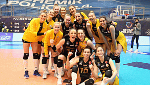 VakıfBank, üst üste dokuzuncu yarı final için sahada