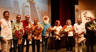 DOSTLARI ALTIN KOZA’DA HASAN SALTIK’I ANDI