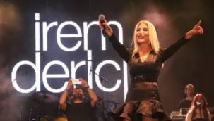İrem Derici ve Cenk Eren, Türkiye MotoFest'i coşturdu