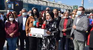 ÜNİVERSİTELİ GENÇLERİN “BARINAMIYORUZ” İSYANI