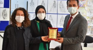 İl Müdürü Çalışkan, Türkiye Birincisi Niğmet Nur Gündüz’ü Tebrik Etti