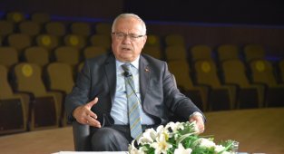 KMÜ CANLI YAYIN KONUĞU REKTÖR NAMIK AK OLDU