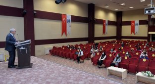 KMÜ’DE İNTİBAK (ORYANTASYON) EĞİTİMLERİ DEVAM EDİYOR