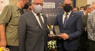 REKTÖR NAMIK AK, SEKTÖR TEMSİLCİLERİ TOPLANTISINA KATILDI