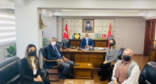  Yeşilay Karaman Şube Başkanı Sn. İhsan DURU ve Karaman YEDAM Ekibi İl Emniyet Müdürü Sn. Ayhan TAŞ’ı Makamında Ziyaret Etti.