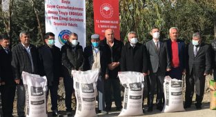 DOĞAL AFETTEN ZARAR GÖREN ÜRETİCİLERİMİZE TOHUM DESTEĞİ