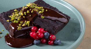 ‘Dünya Vegan Günü’ne özel ‘Duru Pratik Haşlanmış Nohut Suyu’ ile Brownie
