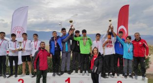 KARAMANLI ATLETLER BURDUR’DAN DERECELERLE DÖNDÜ