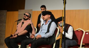 KMÜ ÖĞRENCİLERİ VİZELER ÖNCESİNDE 'TİYATRO' İLE MORAL DEPOLADI