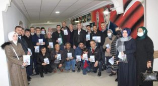 AK Parti kadroları bu kez vatandaşa 'Yeni Türkiye Ekonomi Modeli'ni anlattı.