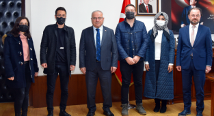 KMÜ ÖĞRENCİ KONSEYİ TEMSİLCİLERİNDEN REKTÖR NAMIK AK’A ZİYARET