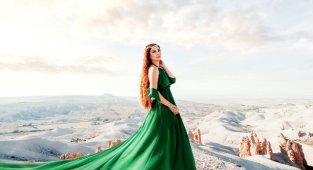 Saçlarının uzunluğu 1 metreyi aştı