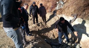 Vali Işık Göçüğün Yaşandığı Bölgede İncelemelerde Bulundu