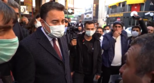 Ali Babacan: ‘Ülkeyi hukukla, adaletle, her şeyiyle toparlamamız gerekiyor’
