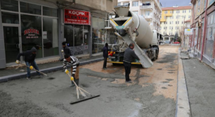 HOCA MAHMUT CADDESİ PARKE TAŞI İLE KAPLANIYOR