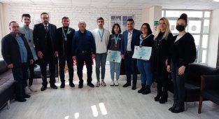 KMÜ ÖĞRENCİLERİ MUTFAK YARIŞMASI’NDAN ÖDÜLLE DÖNDÜ