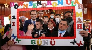 DOWN SENDROMLU ÇOCUKLAR İÇİN ETKİNLİK DÜZENLENDİ