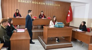 Gençler Kariyer Günlerinde, Karaman Milletvekili Selman Oğuzhan Eser İle Buluştu