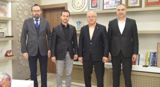 REKTÖR NAMIK AK'TAN MEMUR SEN VE EĞİTİM BİR SEN'E ZİYARET