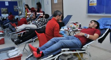 KMÜ ÖĞRENCİLERİNDEN KAN BAĞIŞI KAMPANYASI