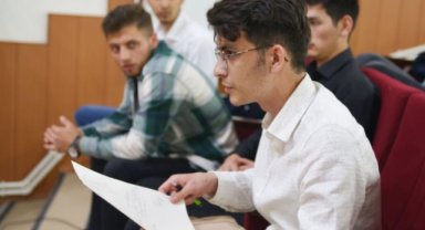 KMÜ ÖĞRENCİLERİNDEN RUSYA-UKRAYNA SAVAŞI KONUSUNDA BEYİN FIRTINASI
