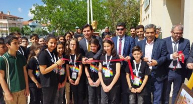Zübeyde Hanım Ortaokulu Öğrencileri, TÜBİTAK Projelerini Sergiledi