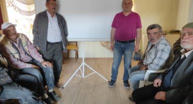 İLİMİZDE MERKEZE BAĞLI 3 KÖYÜMÜZDE DAHA TOPRAK DAĞITIM ÇALIŞMALARI BAŞLADI.