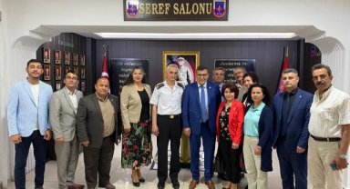 KARAMAN İYİ PARTİ YENİ GÖREVE BAŞLAYAN VALİ, DEFTERDAR VE İL JANDARMA KOMUTANINI ZİYARET ETTİ.