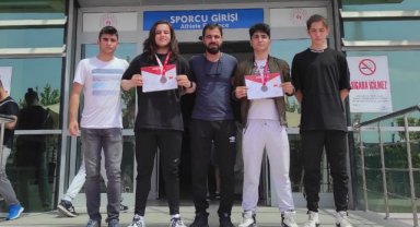 WUSHU SANDA TÜRKİYE ŞAMPİYONASI’NDA KARAMAN’A 2 BRONZ MADALYA