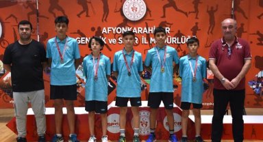 KARAMAN ANALİG ERKEK BADMİNTON TAKIMI TÜRKİYE FİNALLERİNDE