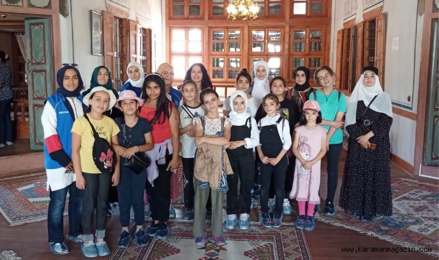 GENÇLİK MERKEZİ ÜYESİ GENÇLER KENTİN TARİHİ MEKÂNLARINI GEZDİ