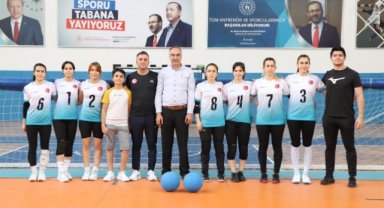 GOLBOL KADIN MİLLİ TAKIMI DÜNYA ŞAMPİYONASI ÖNCESİ KARAMAN’DA ENERJİ DEPOLUYOR