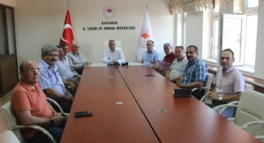 HASAT ÖNCESİNDE ELMA PİYASASIYLA İLGİLİ DEĞERLENDİRME TOPLANTISI YAPILDI.