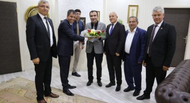 AHİLİK HAFTASI KUTLAMA HEYETİ BAŞKAN KALAYCI ‘YI ZİYARET ETTİ