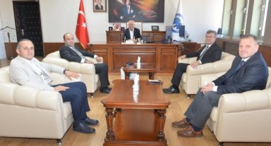  CUMHURBAŞKANLIĞI İLETİŞİM BAŞKANLIĞI KONYA BÖLGE MÜDÜRÜ TUNCAY KARABULUT'TAN REKTÖR NAMIK AK'A NEZAKET ZİYARETİ