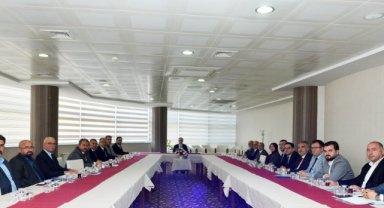 KMÜ REKTÖRÜ PROF. DR. HÜSEYİN KARAMAN, DEKAN VE MÜDÜRLER İLE BİR ARAYA GELDİ