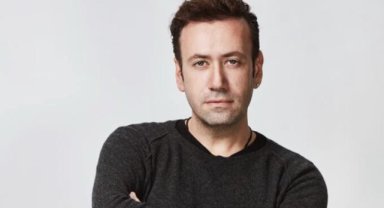 MÜZİK DÜNYASININ BİLİNMEYENLERİNİ İLK DEFA KONUŞTU!!! BU AÇIKLAMALAR ÇOK KONUŞULACAK...