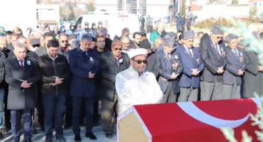 Vali Sn. Tuncay Akkoyun Gazimizin Cenaze Namazına Katıldı
