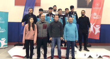 BADMİNTONDA AYRANCI ÇOK PROGRAMLI ANADOLU LİSESİ BAŞARISI