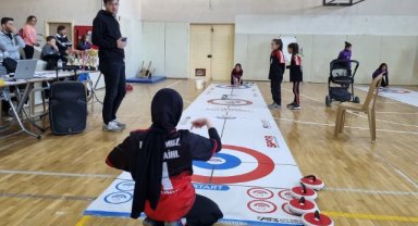 OKUL SPORLARI KÜÇÜKLER FLOOR CURLİNG MÜSABAKALARI SONA ERDİ