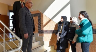 REKTÖR KARAMAN’DAN AKADEMİK BİRİMLERE ZİYARET