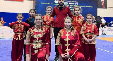 KARAMAN WUSHU KUNG FU TAKIMINDAN MADALYA YAĞMURU