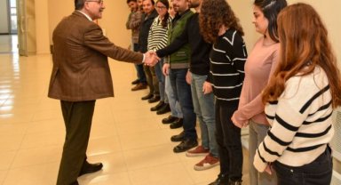 REKTÖR GAVGALI ÜNİVERSİTE PERSONELİ İLE BİR ARAYA GELDİ
