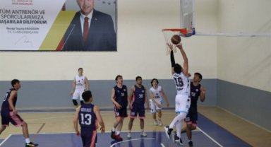 U18 ERKEKLER BASKETBOL BÖLGE ŞAMPİYONASI SONA ERDİ